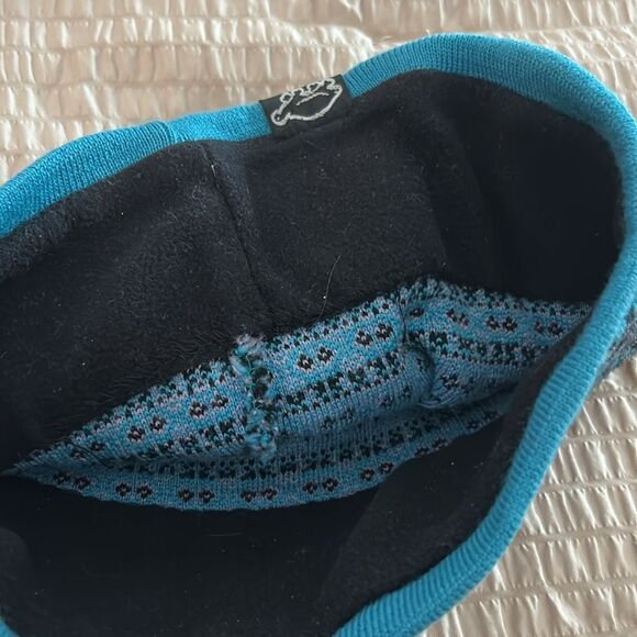 vtg Turtle Fur tassel beanie turquoise black winter hat merino wool knit - Picture 5 of 6